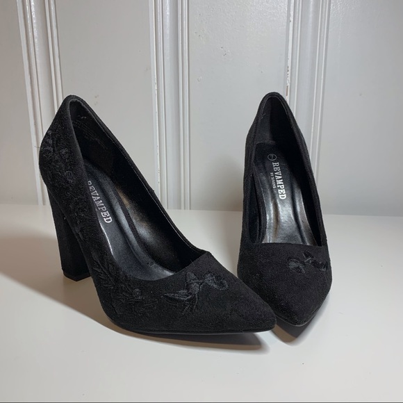 *2/15* REVAMPED Pointed-toe black Heels🖤 - Picture 1 of 6